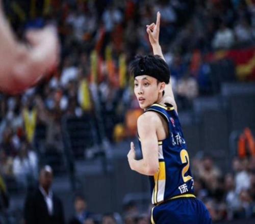 乔丹与詹姆,斯三分球对,记三分,爱游戏app,爱游戏官网,爱游戏体育官网,爱游戏体育app